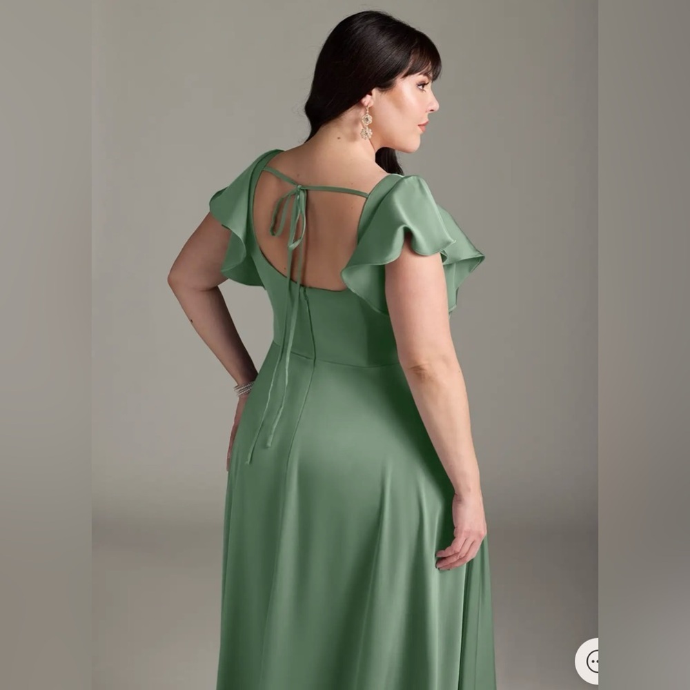 Azazie Bondi Matcha Dress - Picture 4 of 12